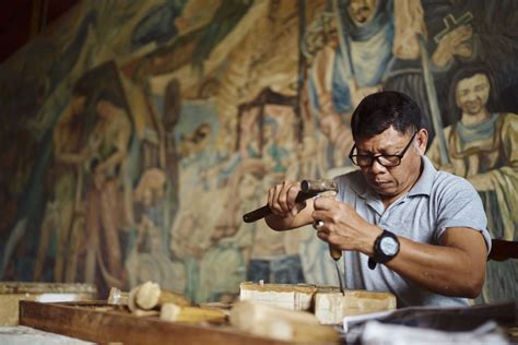 Artist and craftsman - When it comes to describing skilled workers, the terms “artisan” and “craftsman” are often used interchangeably. However, there are subtle differences in their meanings that can affect the way you use them in a …